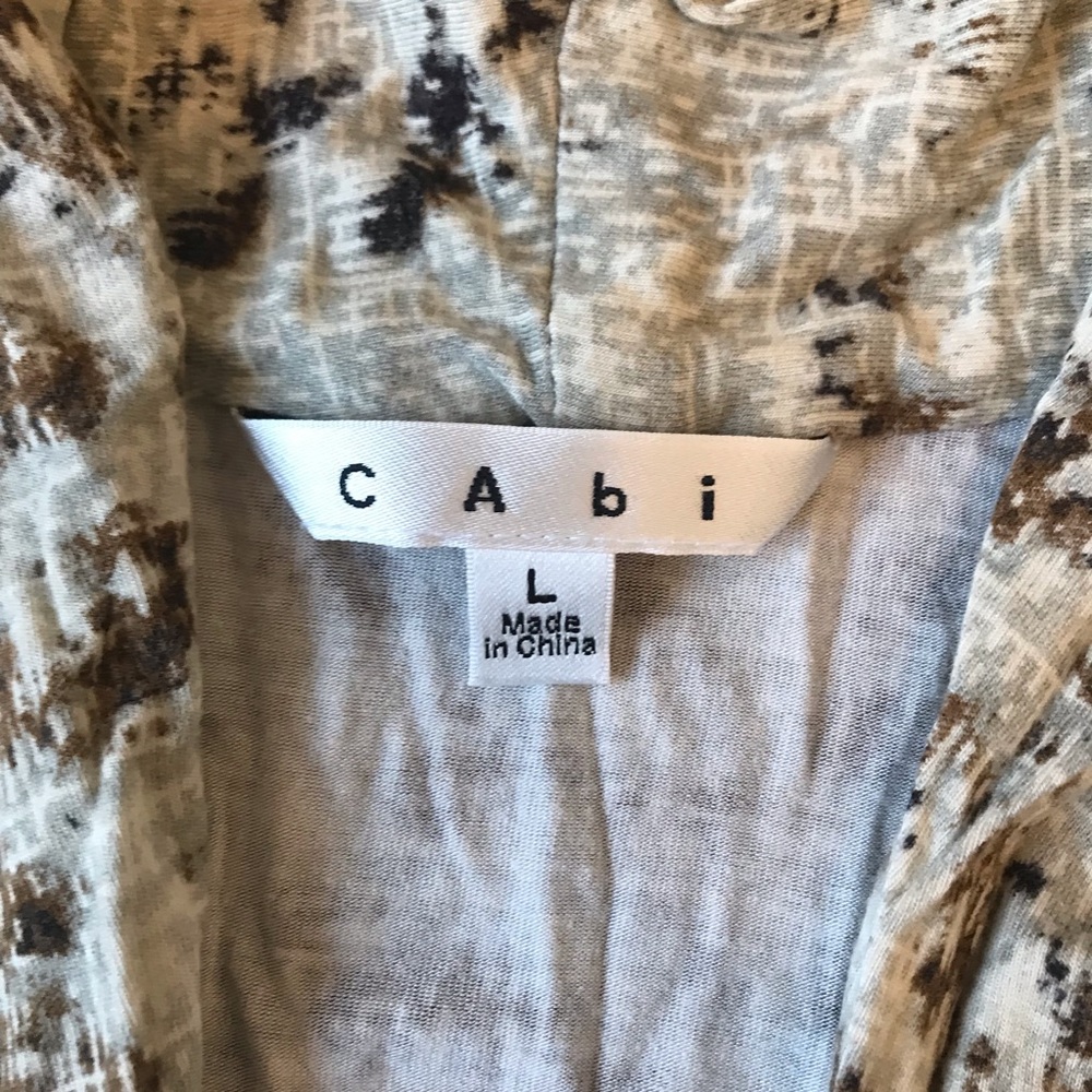 Cabi Large Multi Color Form Fitting Top - Picture 2 of 3